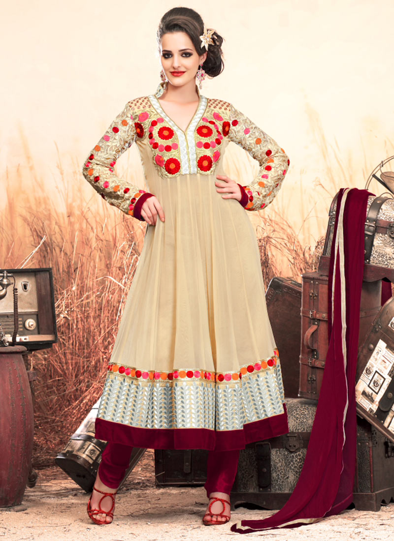 Buy Dresses Online at Best Prices on Snapdeal Shop the best of Asian fashion: Japanese kawaii, Chinese folk, Korean street wear, Mori girl style, Bohemian fashion and so much more!